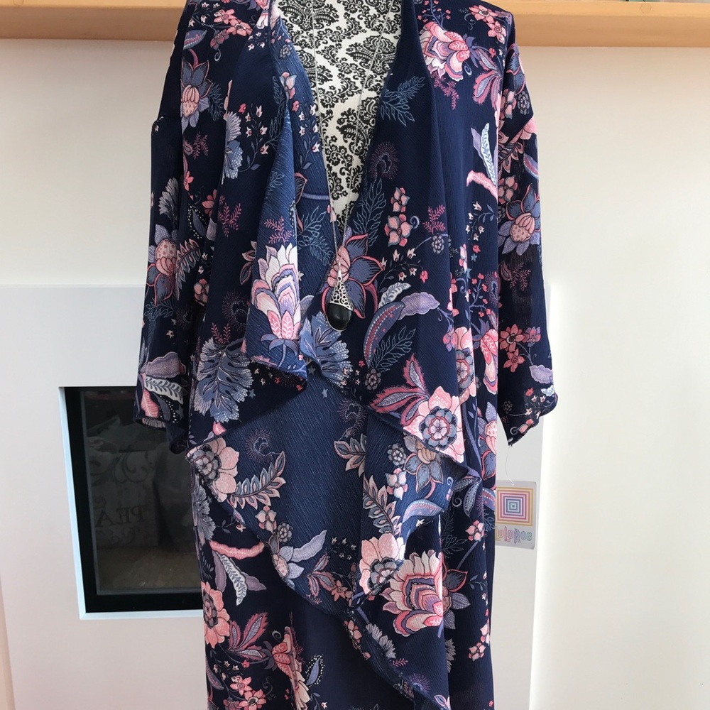 Lularoe Shirley Large NWT Floral Unicorn SOLD